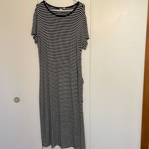 Gap black and white striped maxi dress